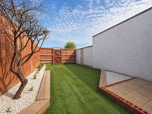 Photo 7- click for photo gallery